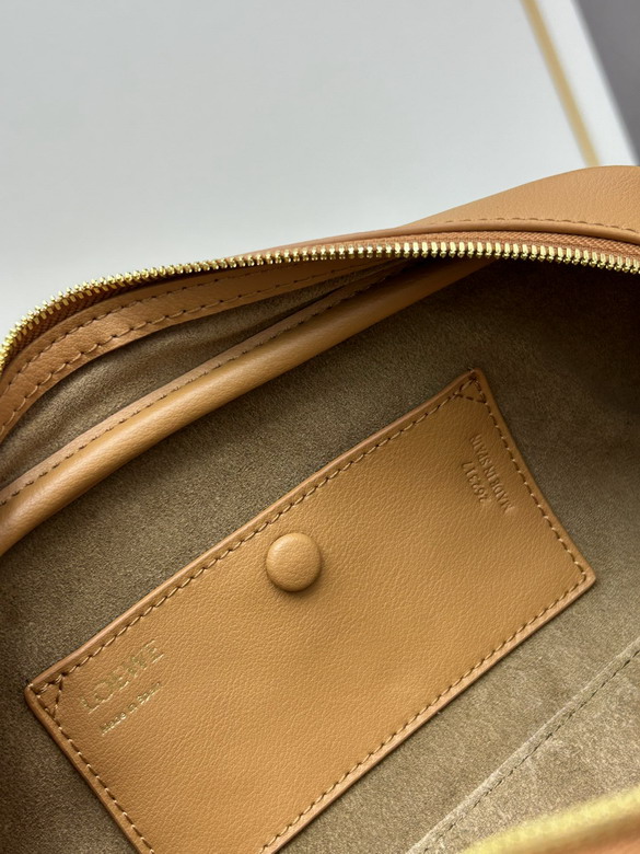 Loewe S062417 23x10x11cm jj2_1