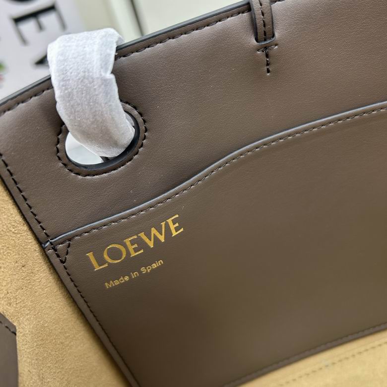 Loewe S652152 22x9x19.5cm ww (1)