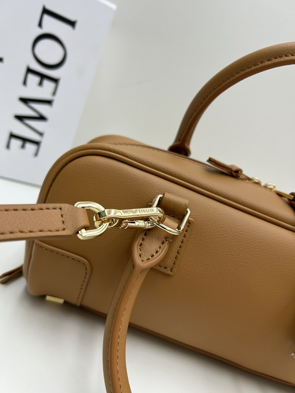 Loewe S062417 23x10x11cm jj2_1