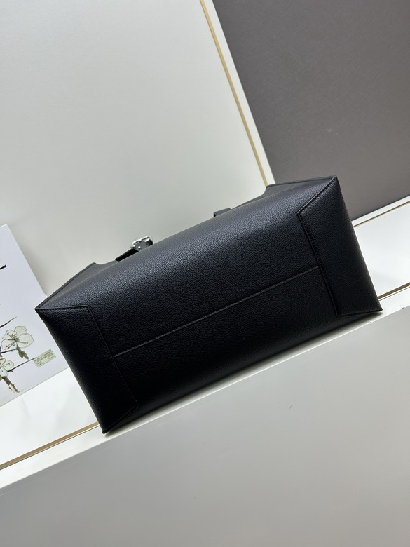Loewe Buckle 3050A 36x33x17cm jj_1