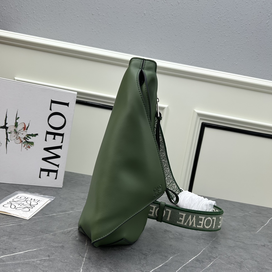 Loewe S327 34x17.5x13cm ww (1)