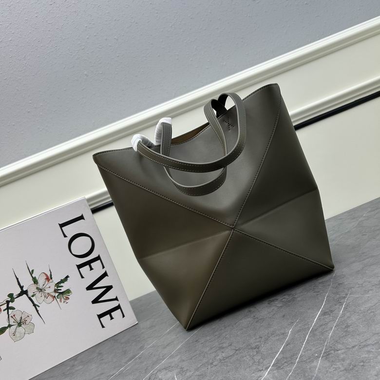 Loewe puzzle fold 25.5x14.5x31.5cm ww (1)