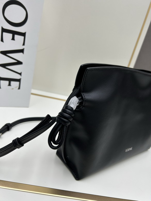 Loewe S063 22 5x18x9cm jj_1