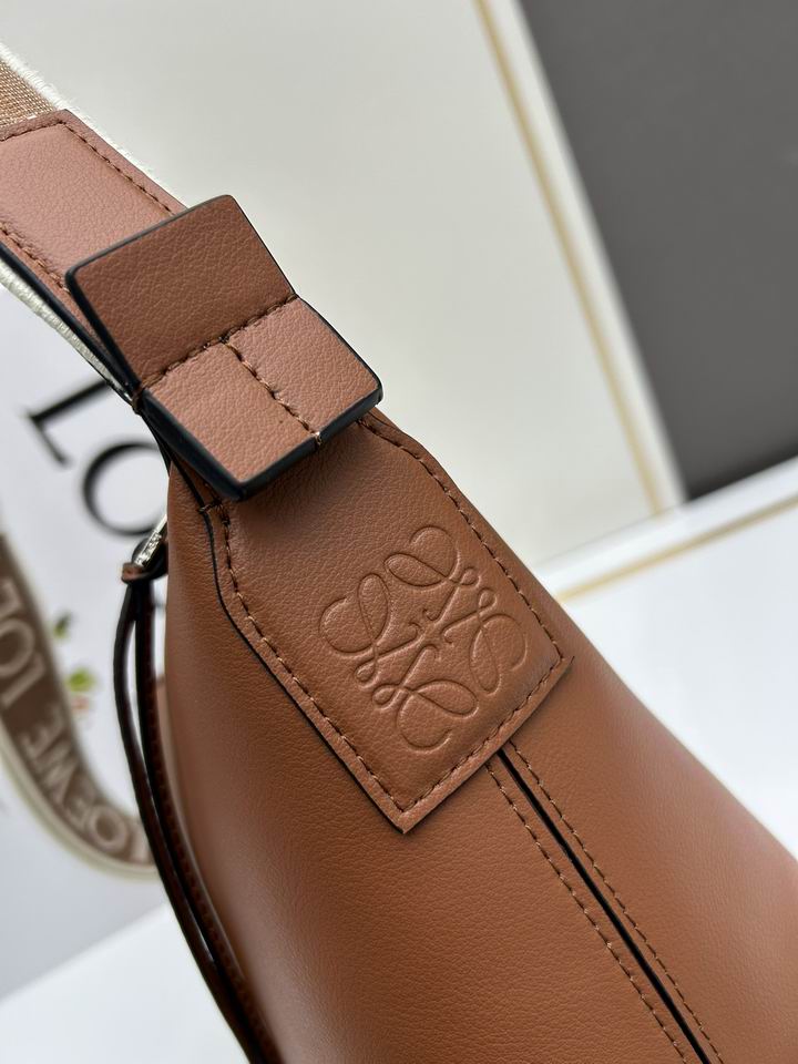 Loewe S230731 29.5x10.5x22cm jj1_1