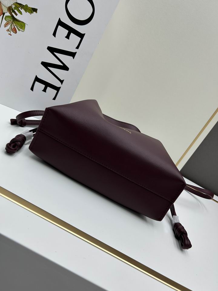 Loewe S063 22.5x18x9cm jj_1