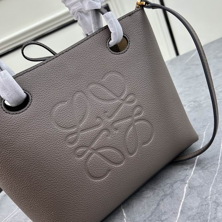 Loewe S652152 22x9x19.5cm ww (1)