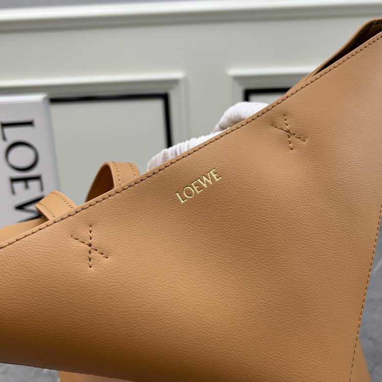 Loewe puzzle fold 25.5x14.5x31.5cm ww (1)