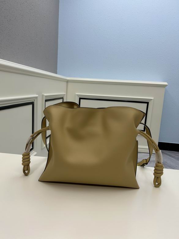 Loewe S062 30x24.5x10.5cm ww (1)