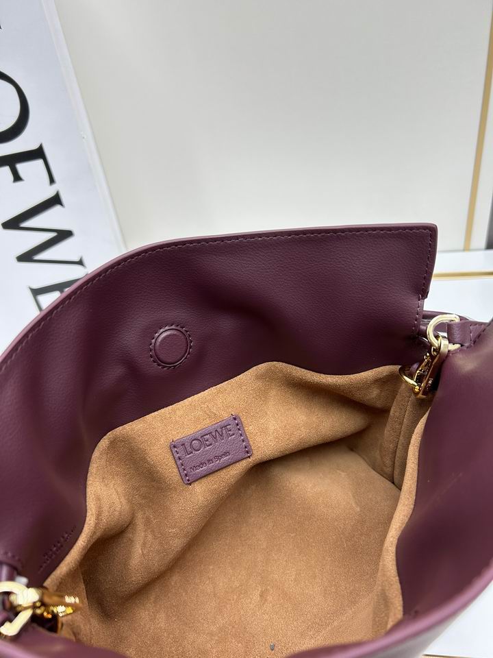 Loewe S063 22.5x18x9cm jj_1