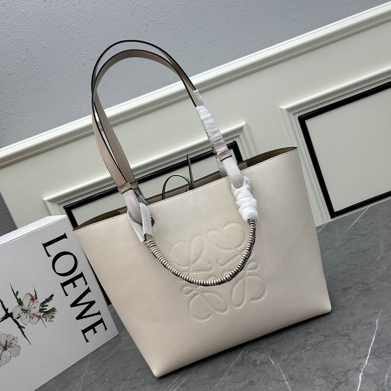 Loewe S011830 29x14x25cm ww (37)