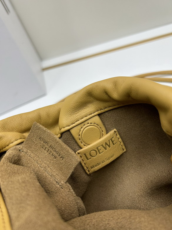 Loewe S260810 23x5 5x17cm jj1_1