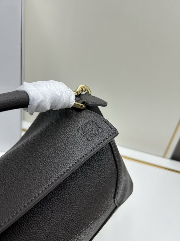 Loewe 062206 24x10 5x16cm jj1_1