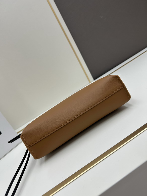 Loewe S3045 22 5x5 5x15 5cm jj1_1