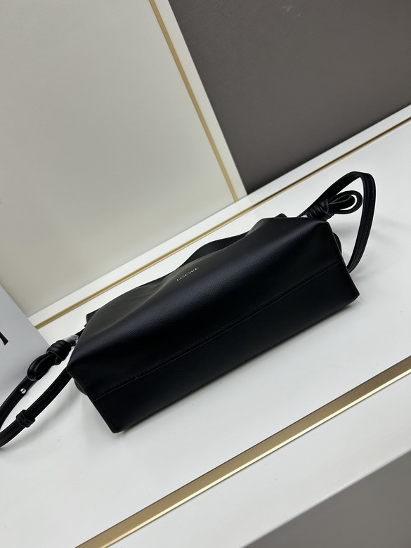 Loewe S063 22 5x18x9cm jj_1