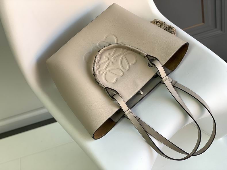Loewe 062186 29x14x25cm ss5 (1)