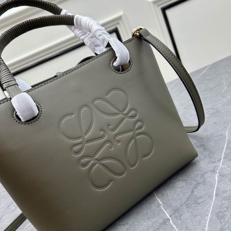 Loewe S652152 22x9x19.5cm ww (1)