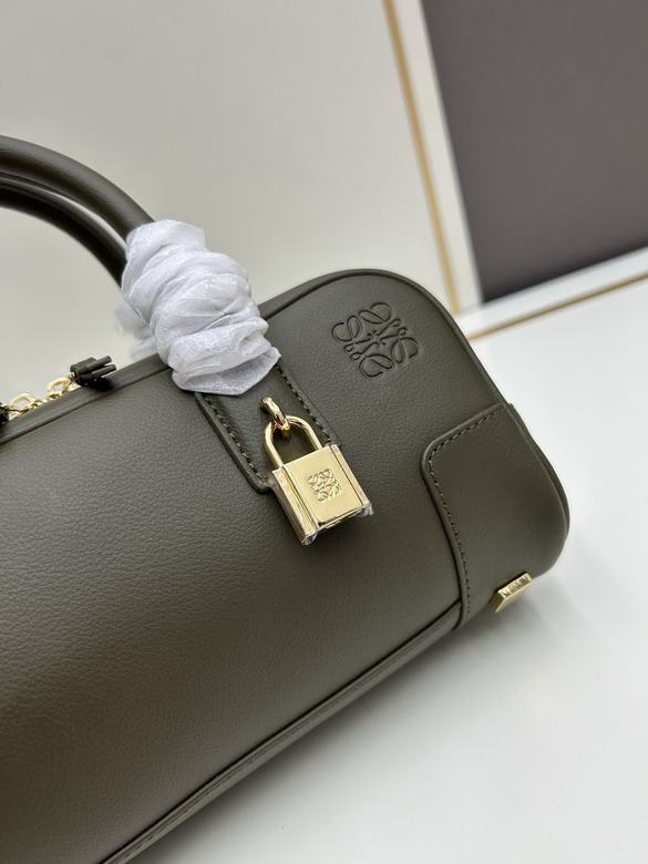 Loewe S062417 23x10x11cm jj1_1