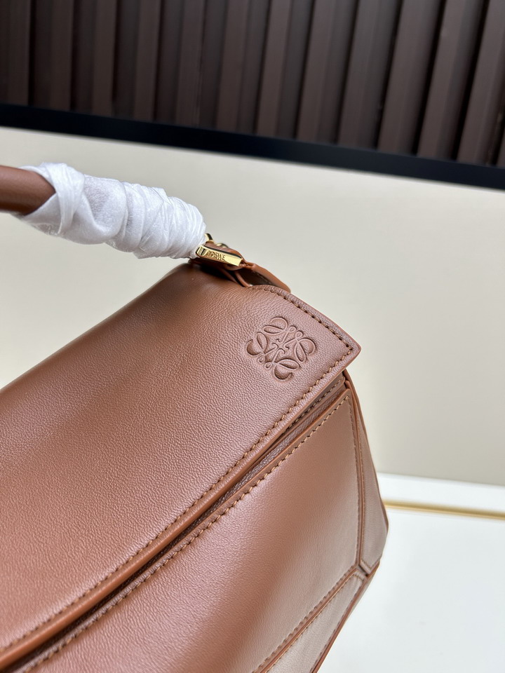 Loewe S25050527 24x16 5x10 5cm jj1_1