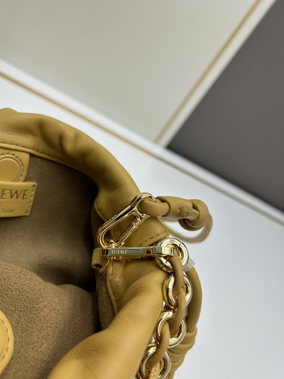 Loewe S260810 23x5 5x17cm jj1_1