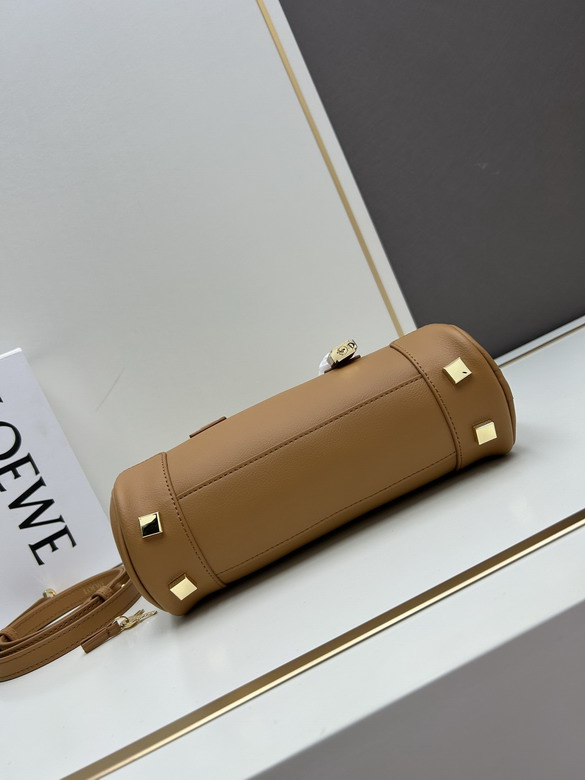 Loewe S062417 23x10x11cm jj2_1