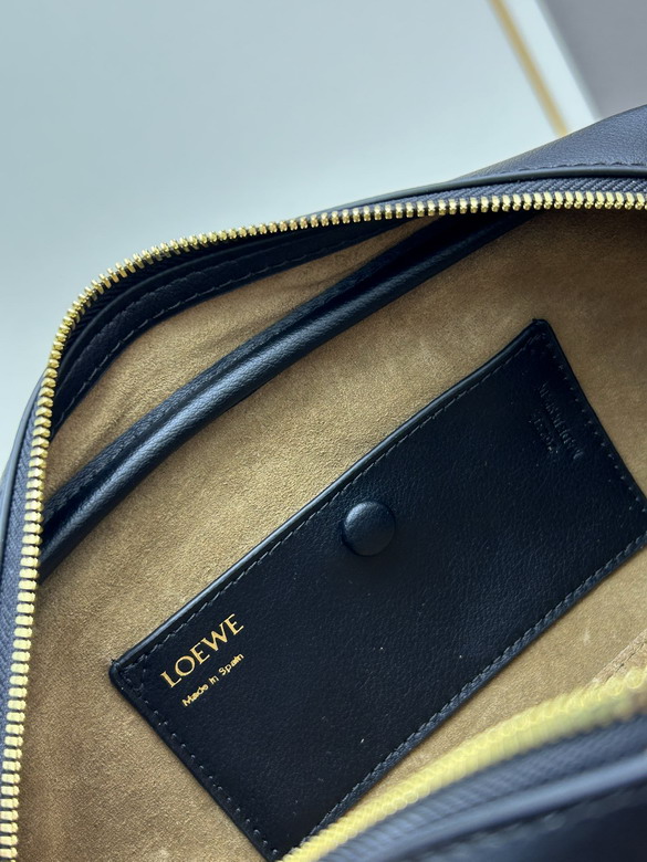 Loewe S062417 23x10x11cm jj_1
