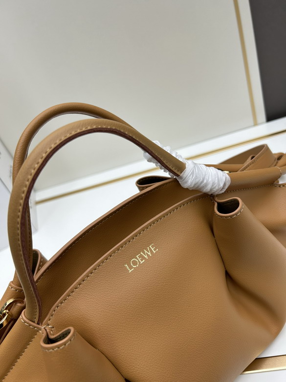 Loewe S062247 35x11 5x21cm jj1_1