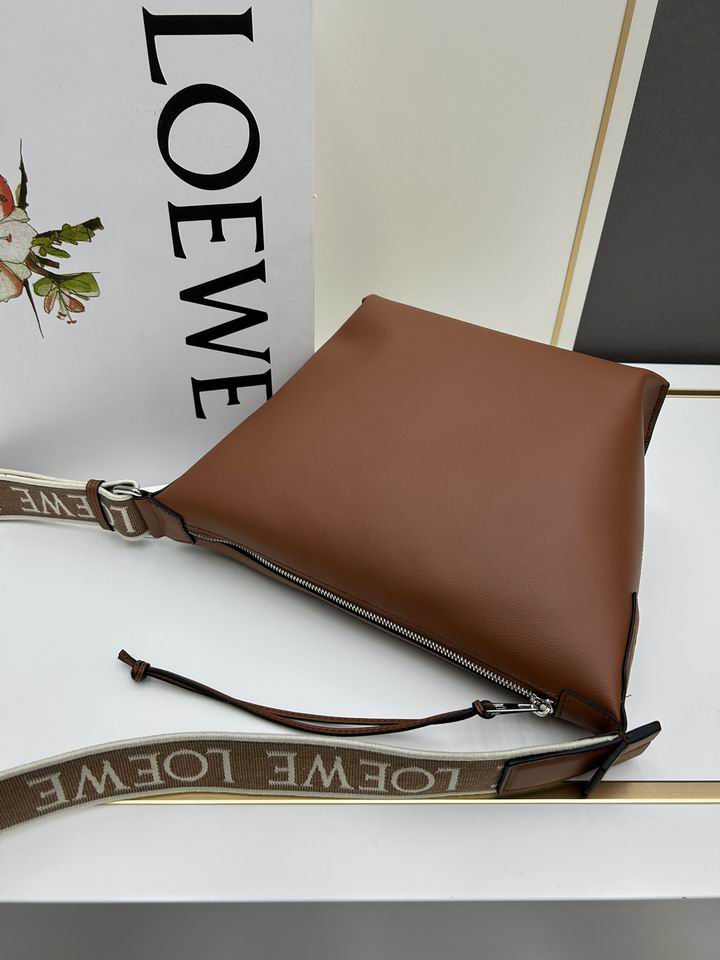 Loewe S230731 29.5x10.5x22cm jj1_1