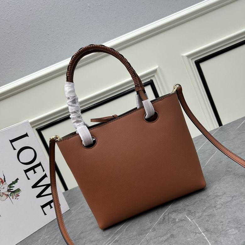 Loewe S652152 22x9x19.5cm ww (1)