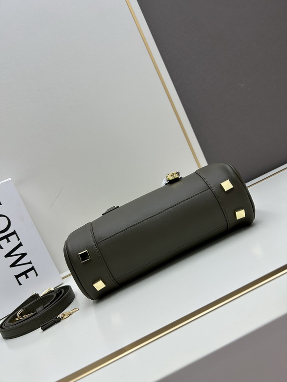 Loewe S062417 23x10x11cm jj1_1
