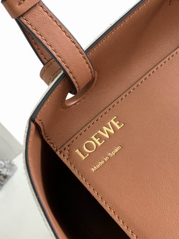 Loewe 062186 29x14x25cm ss4 (1)