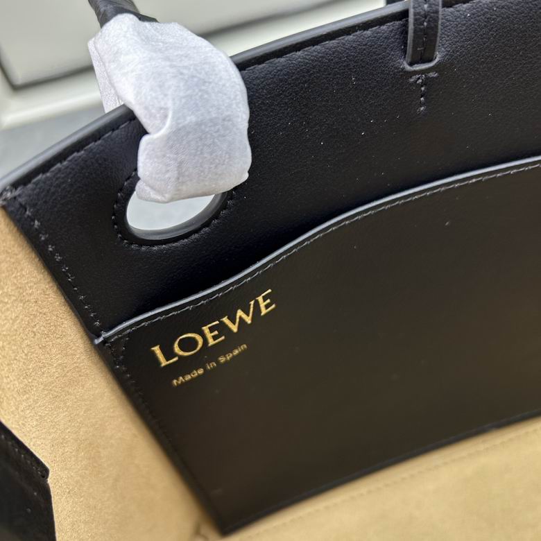 Loewe S652152 22x9x19.5cm ww (1)
