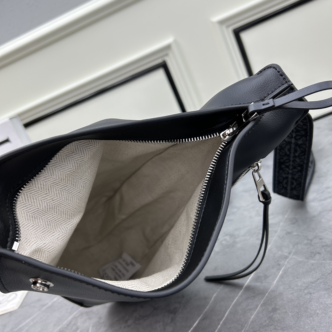 Loewe S327 34x17.5x13cm ww (1)