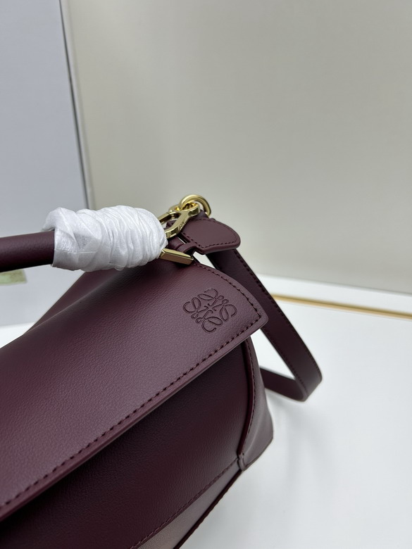 Loewe 062206 24x10 5x16cm jj_1