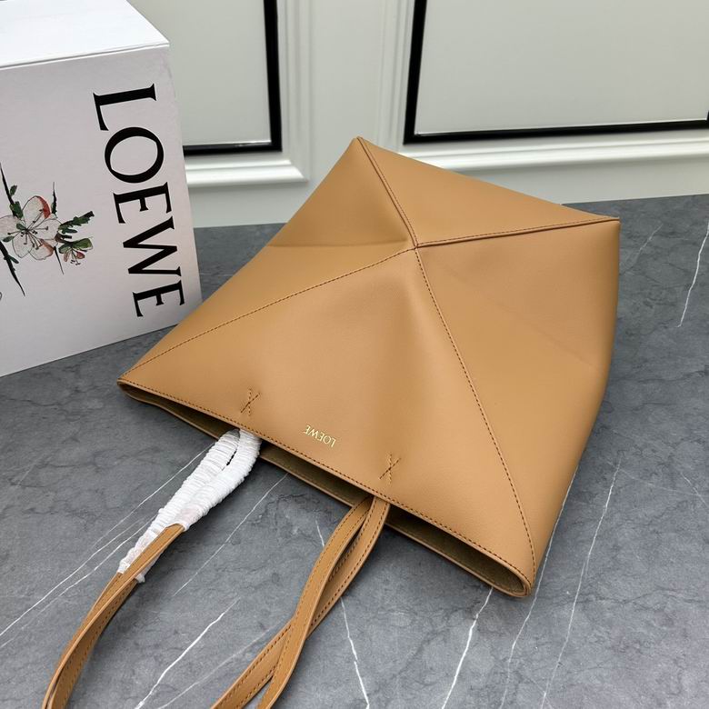 Loewe puzzle fold 25.5x14.5x31.5cm ww (1)