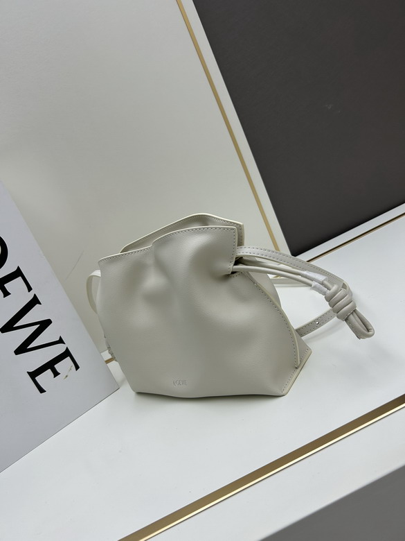 Loewe S063 22 5x18x9cm jj1_1
