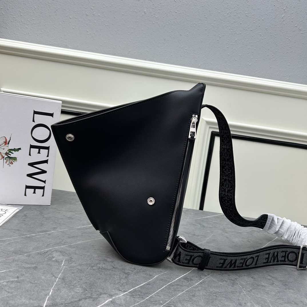 Loewe S327 34x17.5x13cm ww (1)