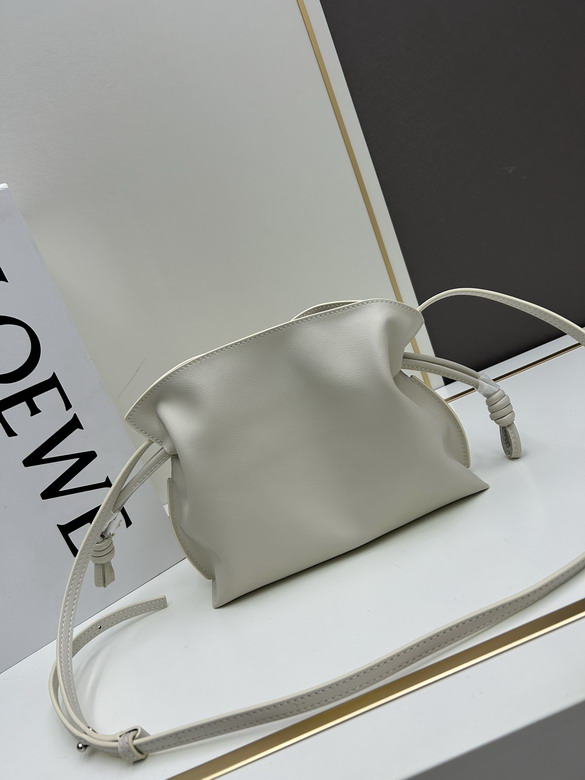 Loewe S063 22 5x18x9cm jj1_1