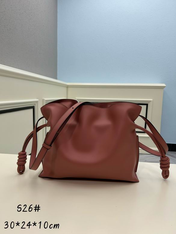 Loewe S062 30x24.5x10.5cm ww (1)