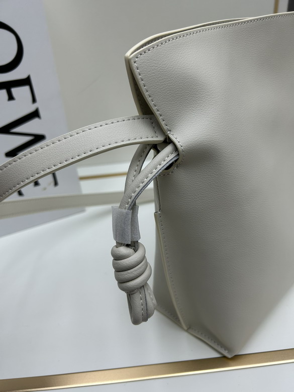 Loewe S062 30x24 5x10 5cm jj1_1
