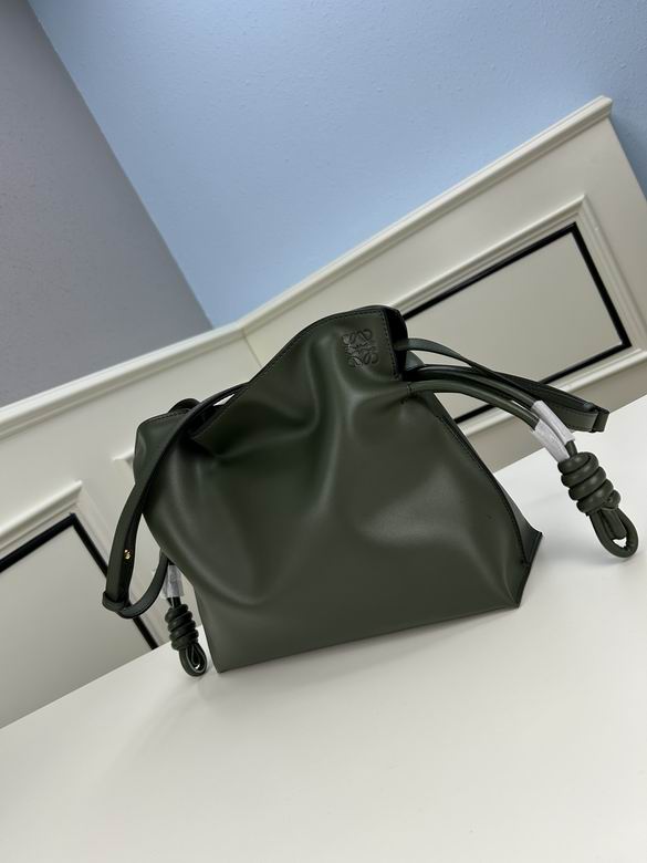 Loewe S062 30x24.5x10.5cm ww (1)