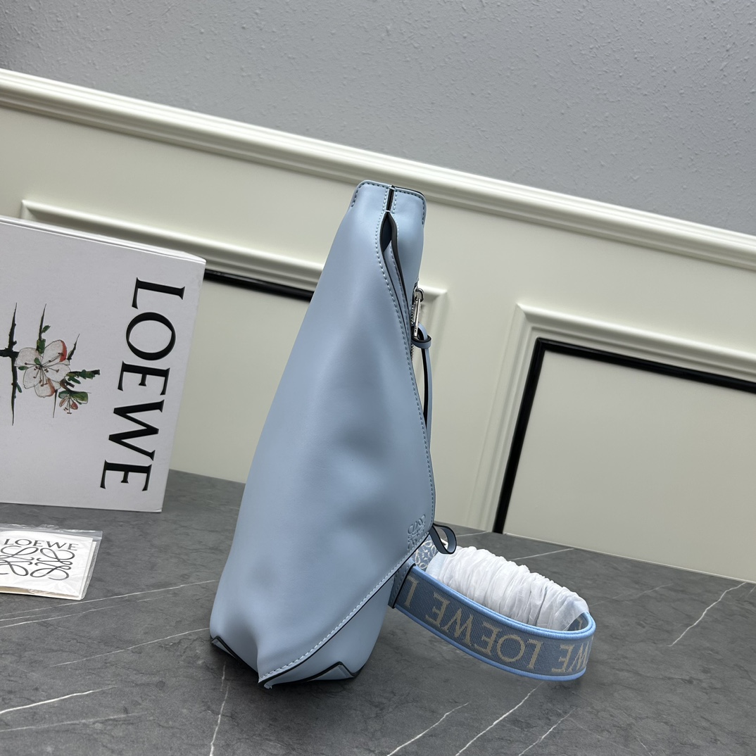 Loewe S327 34x17.5x13cm ww (1)