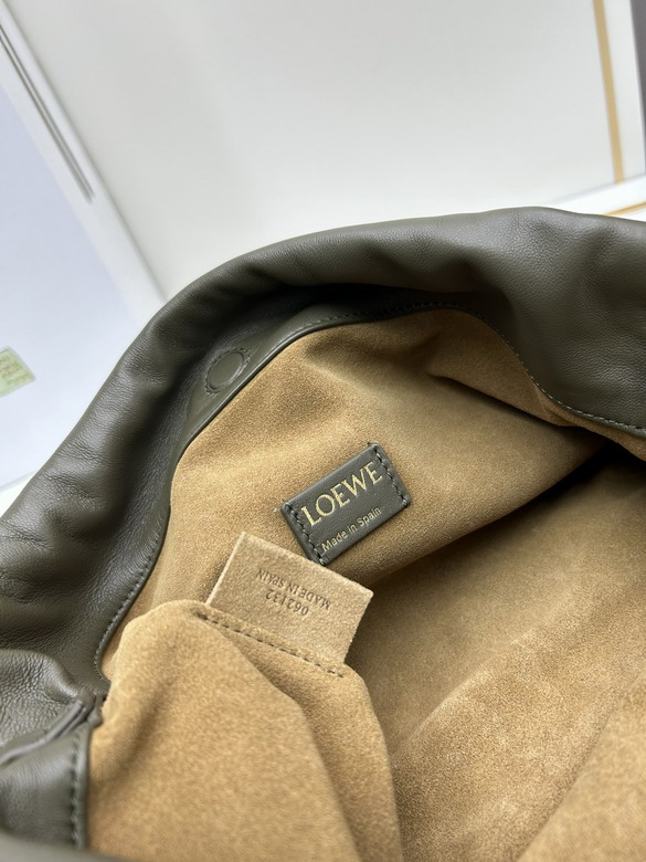 Loewe S260809 30x10 5x20cm jj2_1