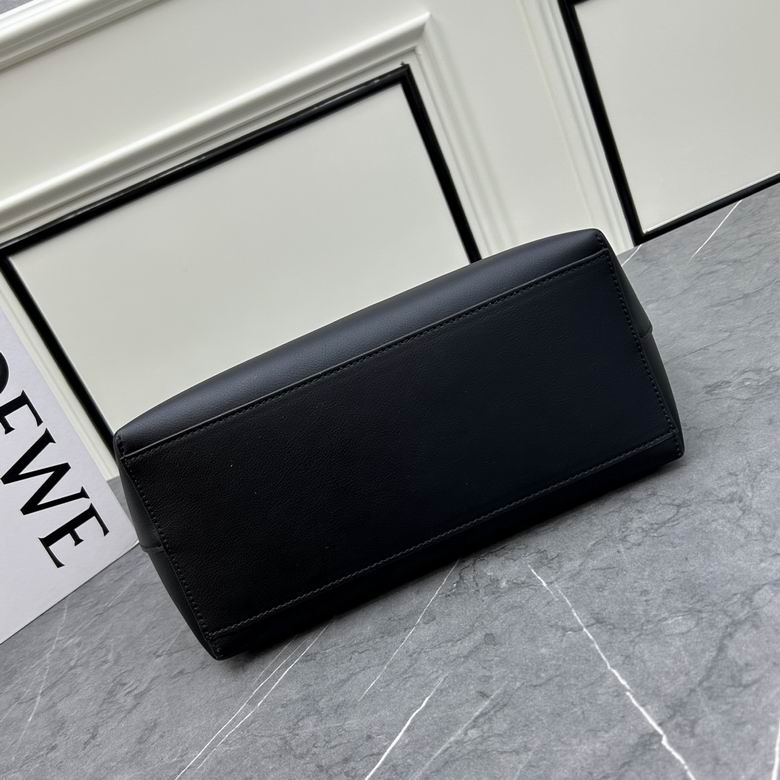 Loewe S011830 29x14x25cm ww (37)
