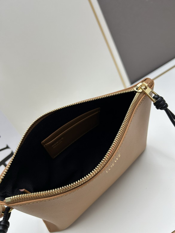 Loewe S3045 22 5x5 5x15 5cm jj1_1