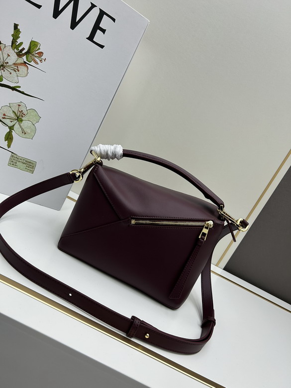 Loewe 062206 24x10 5x16cm jj_1