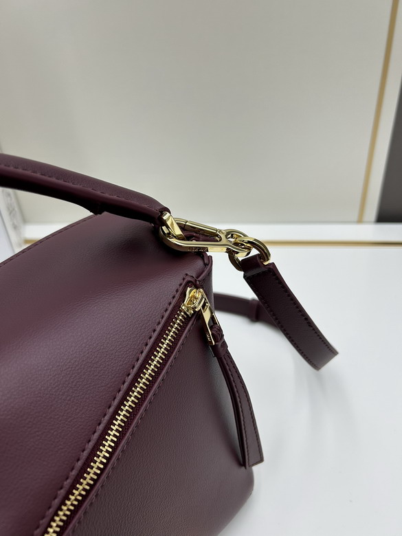Loewe 062206 24x10 5x16cm jj_1