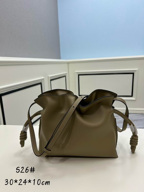 Loewe S062 30x24.5x10.5cm ww (1)