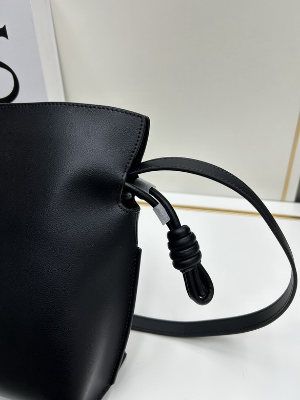 Loewe S062 30x24 5x10 5cm jj_1