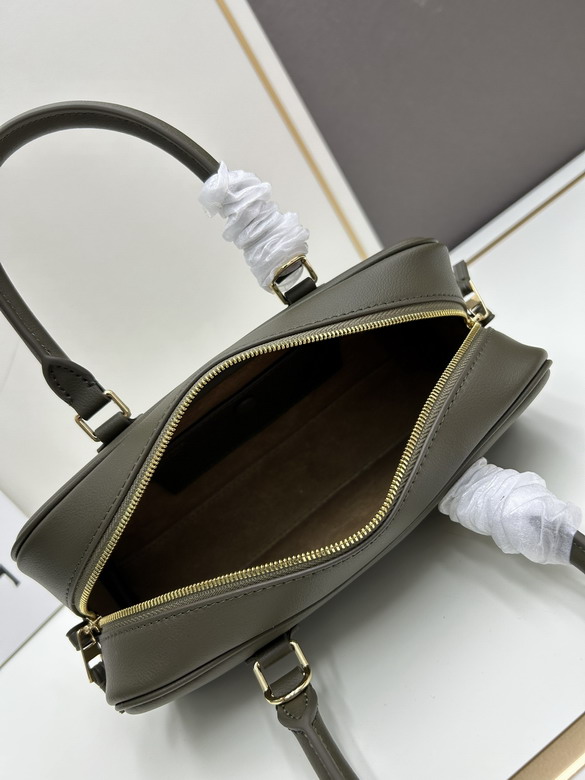 Loewe S062417 23x10x11cm jj1_1
