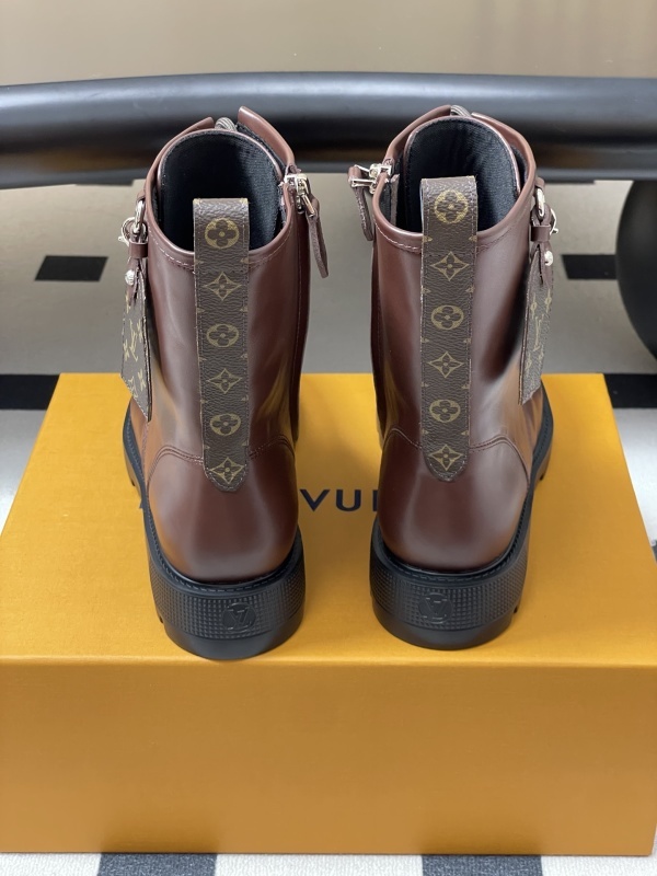 LV 0102